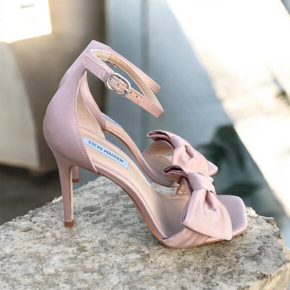 Steve Madden Shoes - Steve madden trusty heels new